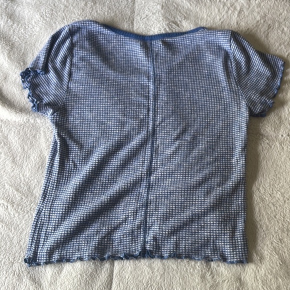 A&F Tee - Picture 3 of 3